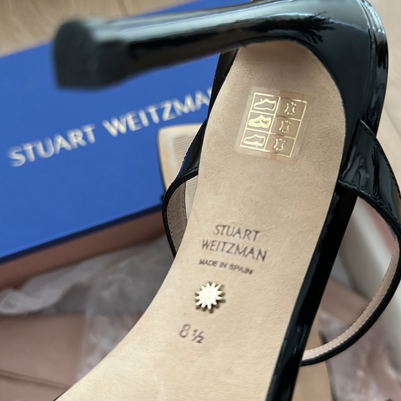 Stuart Weitzman Slip On Sandal - Picture 3 of 7